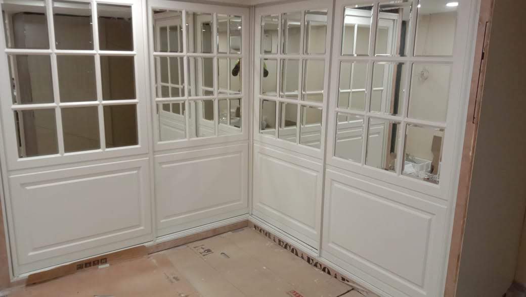 premium-luxury-lacquer-glass-wardrobes-in-gurgaon-exclusive-lacquer-glass-wardrobe-designs-in-gurgaon-india